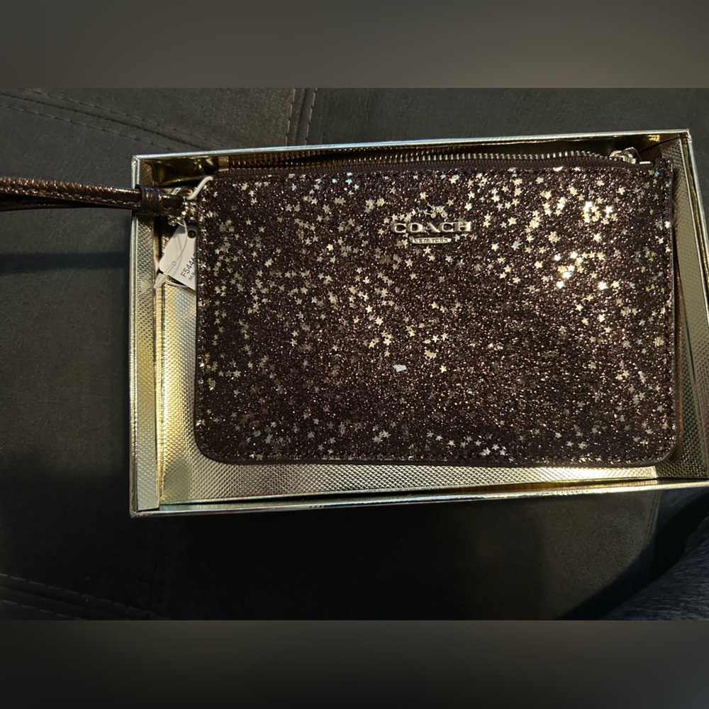 Coach wristlet - Picture 2 of 4